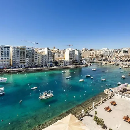 Spinola Seafront Deluxe * San Ġiljan